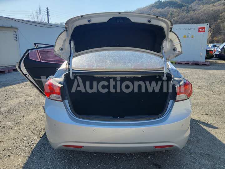Hyundai Avante 2013 — 51