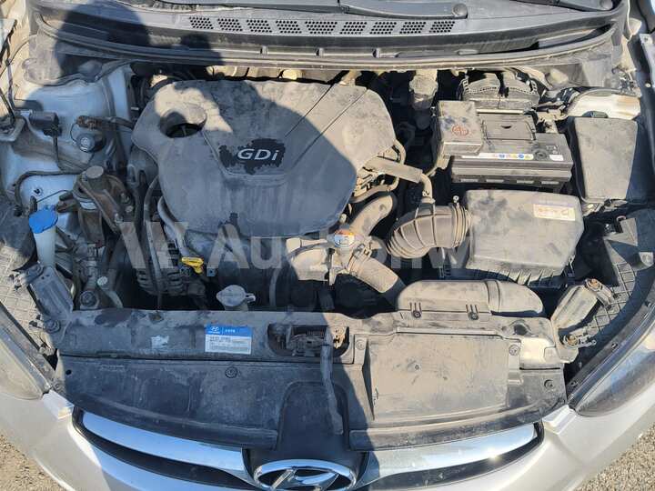 Hyundai Avante 2013 — 60