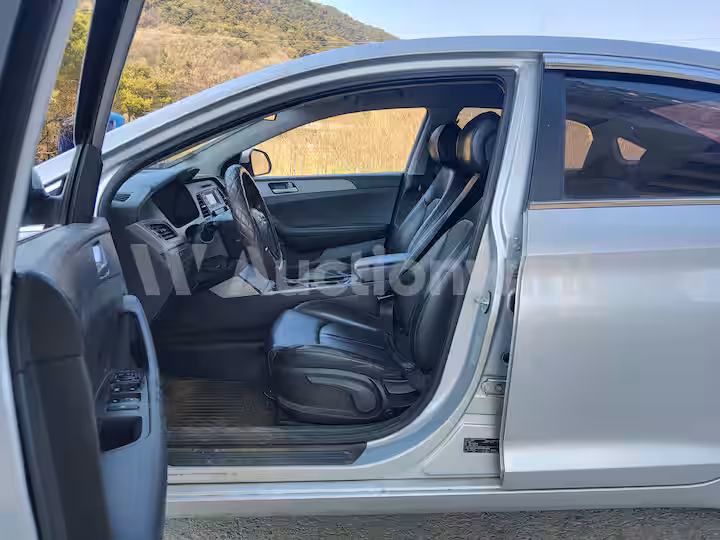 Hyundai Sonata 2017 — 45