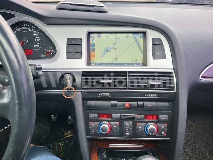 Audi A6 2011 — 41