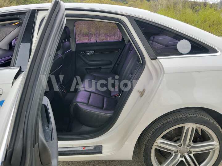 Audi A6 2011 — 51