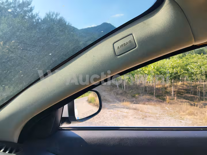 Jaguar XF 2014 — 44