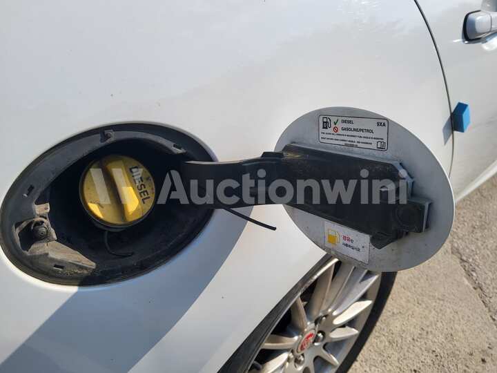 Jaguar XF 2014 — 58