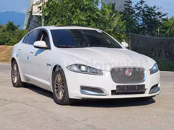 Jaguar XF 2014 — 8