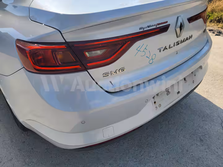 Renault SM6 2016 — 16
