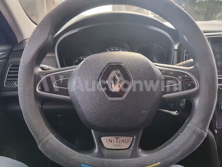 Renault SM6 2016 — 39