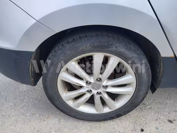 Hyundai Tucson 2013 — 18