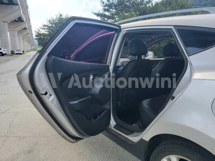 Hyundai Tucson 2013 — 50