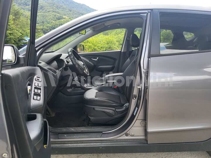 Hyundai Tucson 2011 — 45