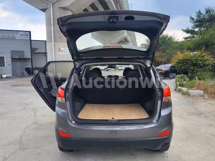 Hyundai Tucson 2011 — 50