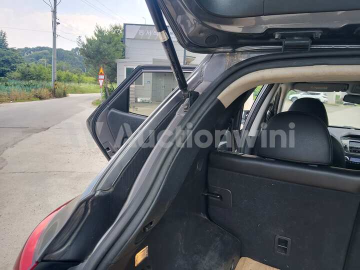 Hyundai Tucson 2011 — 51