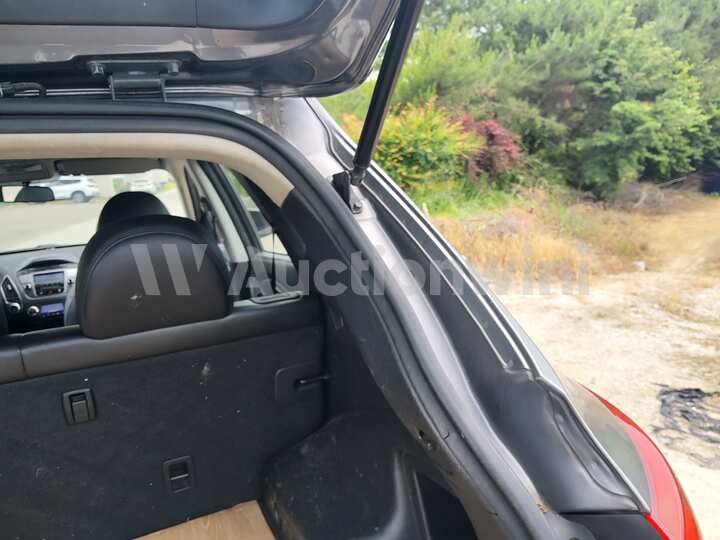 Hyundai Tucson 2011 — 52