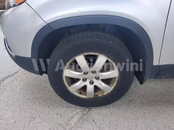 Kia Sorento 2011 — 13