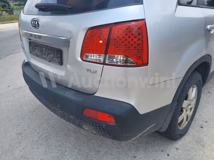 Kia Sorento 2011 — 17
