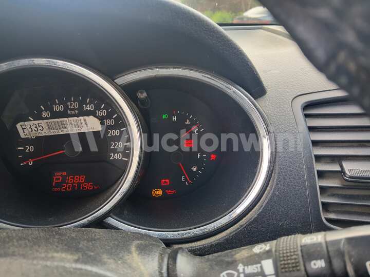 Kia Sorento 2011 — 38