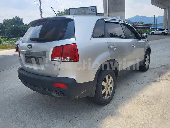 Kia Sorento 2011 — 5