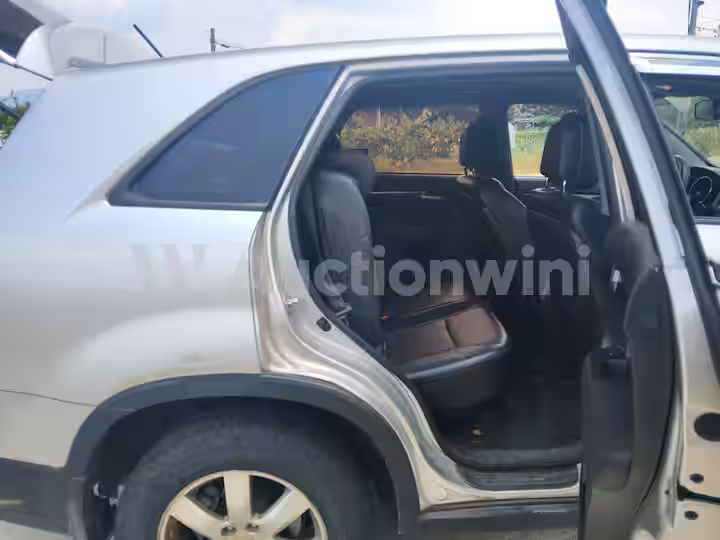 Kia Sorento 2011 — 60