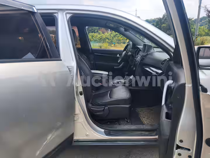 Kia Sorento 2011 — 63