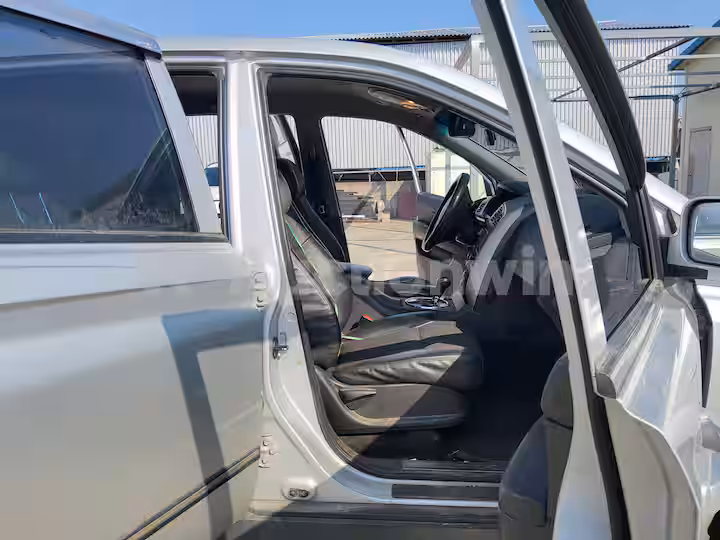 KGM (Ssangyong) Korando 2012 — 59
