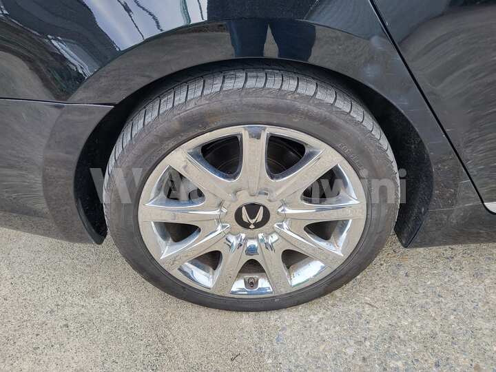 Hyundai Equus 2010 — 17