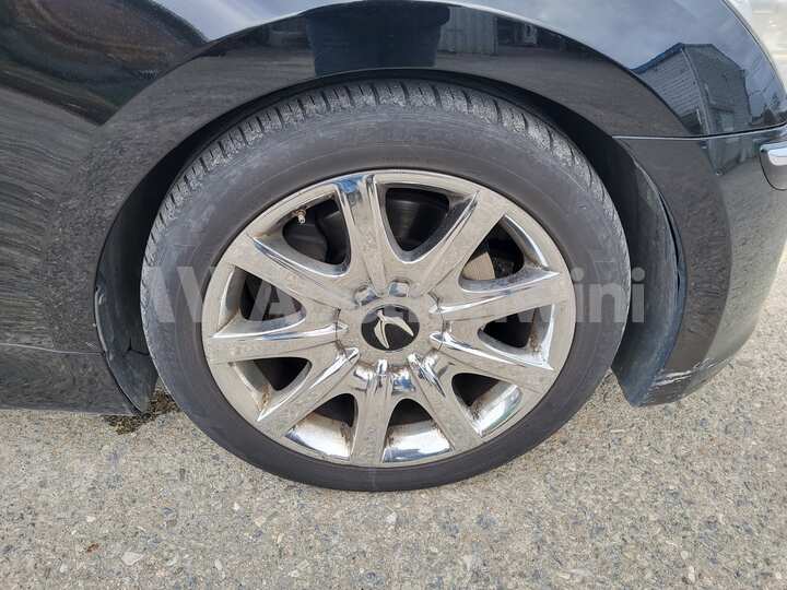Hyundai Equus 2010 — 19