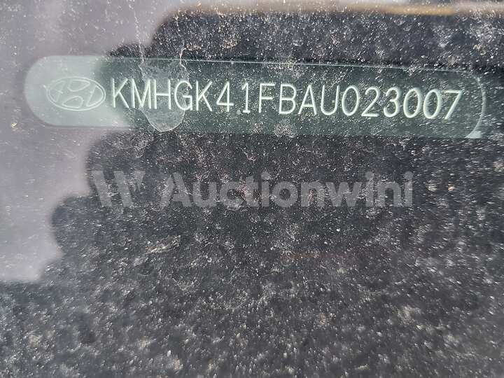 Hyundai Equus 2010 — 32