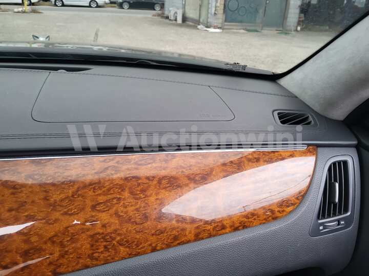 Hyundai Equus 2010 — 43