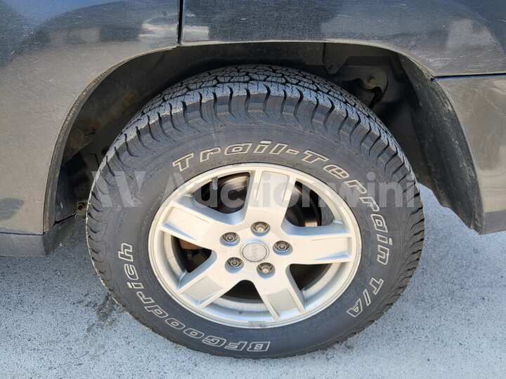 Jeep Cherokee 2006 — 15