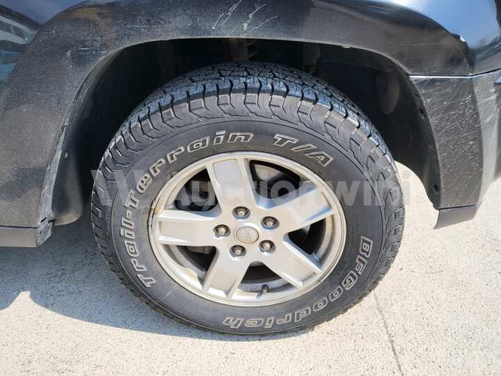 Jeep Cherokee 2006 — 20