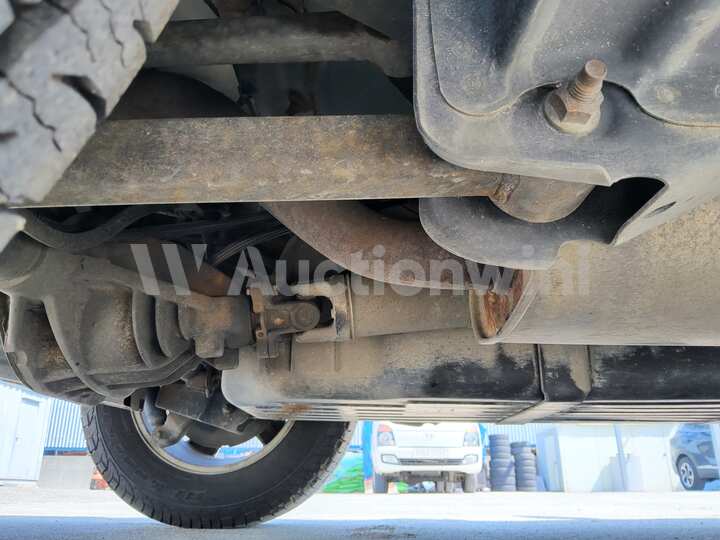 Jeep Cherokee 2006 — 24