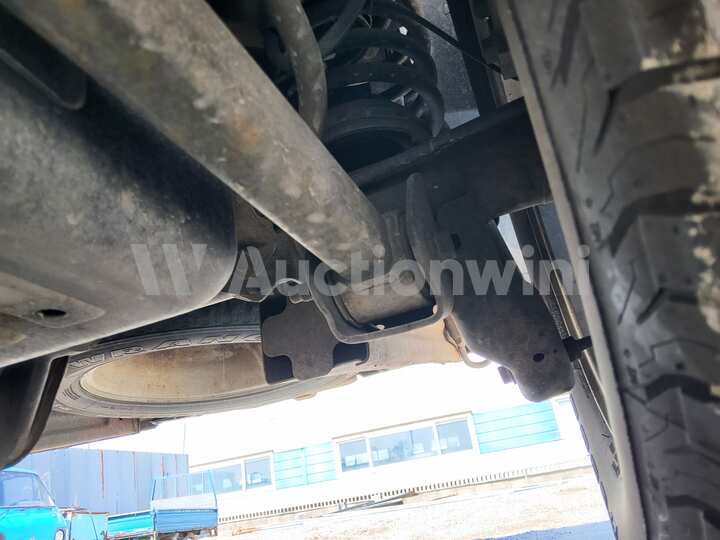 Jeep Cherokee 2006 — 28