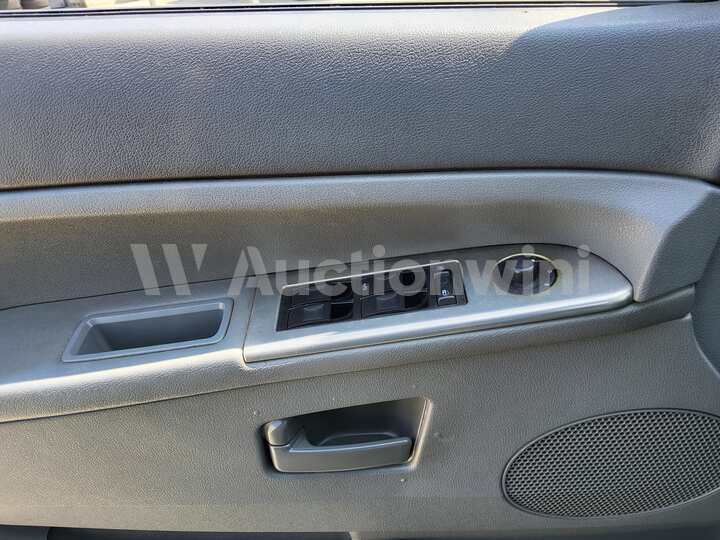 Jeep Cherokee 2006 — 35