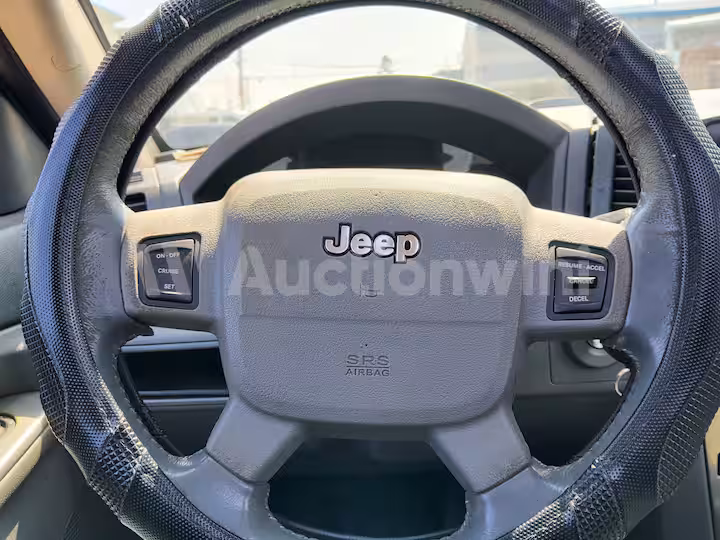 Jeep Cherokee 2006 — 38
