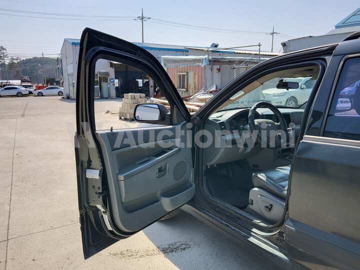 Jeep Cherokee 2006 — 47