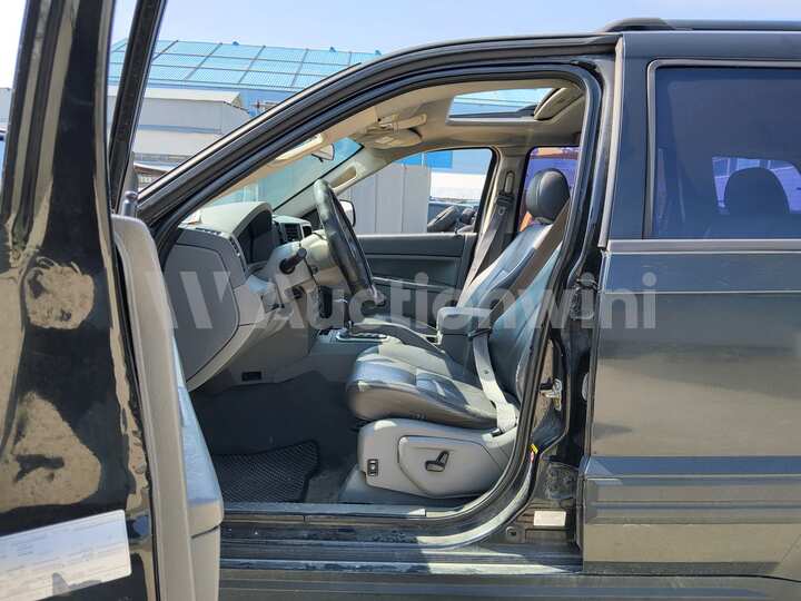 Jeep Cherokee 2006 — 48