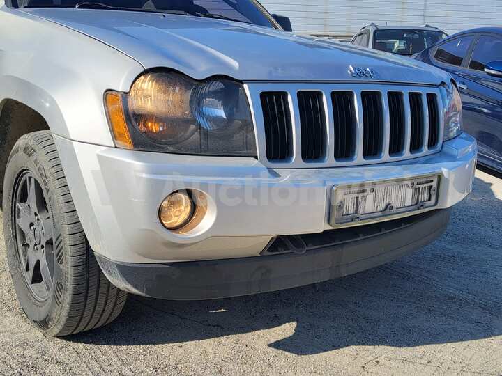 Jeep Cherokee 2006 — 11