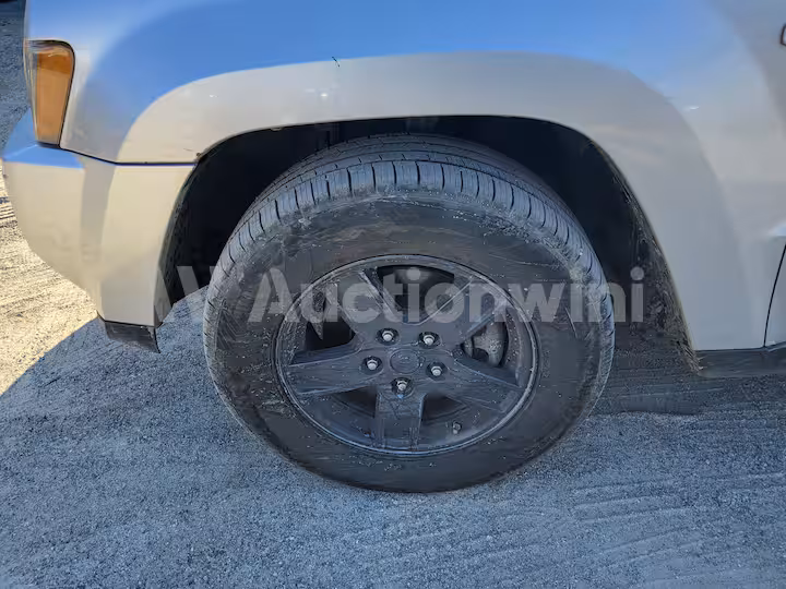 Jeep Cherokee 2006 — 13