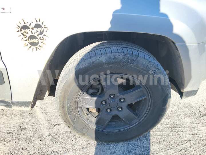 Jeep Cherokee 2006 — 20