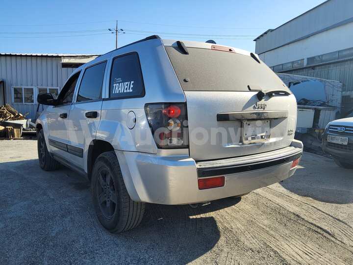 Jeep Cherokee 2006 — 4