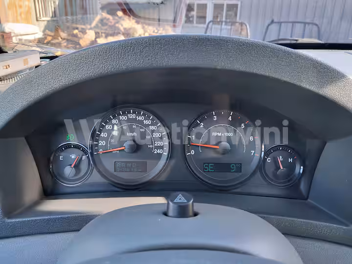 Jeep Cherokee 2006 — 36