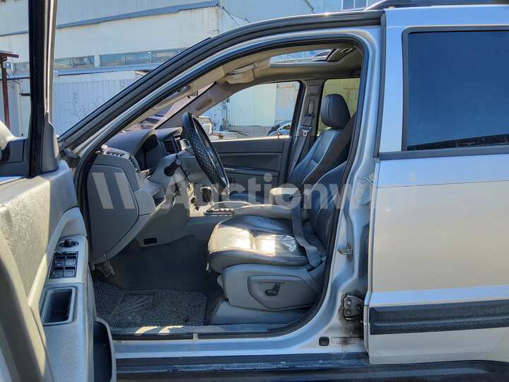 Jeep Cherokee 2006 — 49