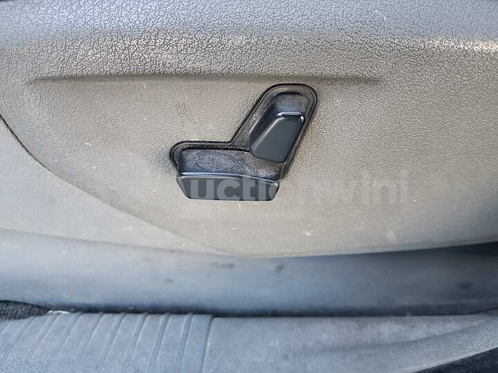 Jeep Cherokee 2006 — 50