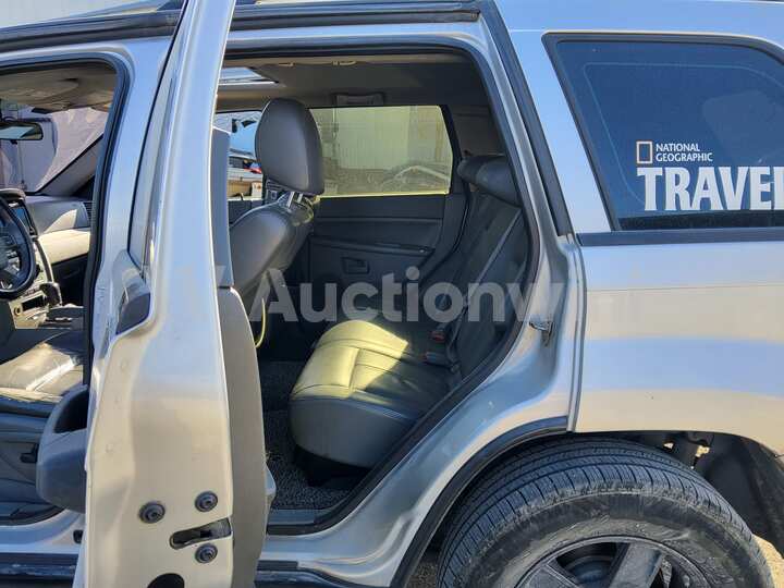Jeep Cherokee 2006 — 52