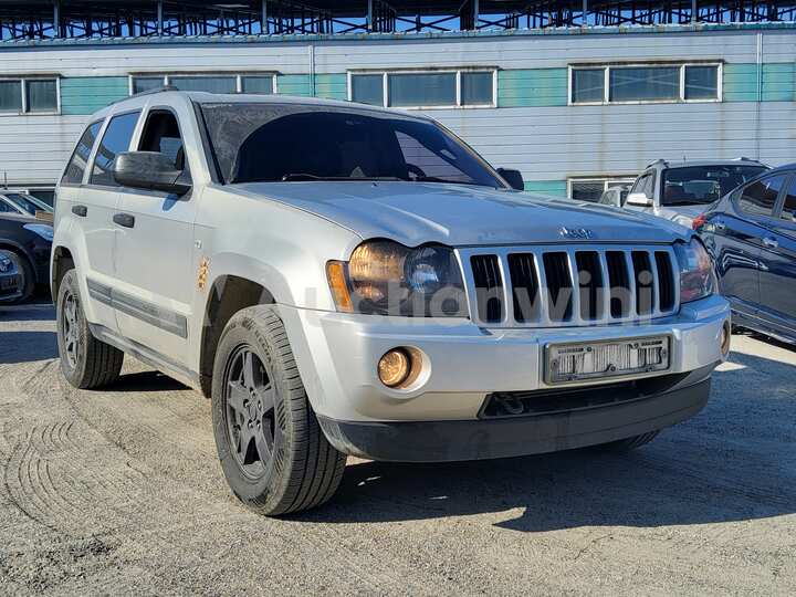 Jeep Cherokee 2006 — 8