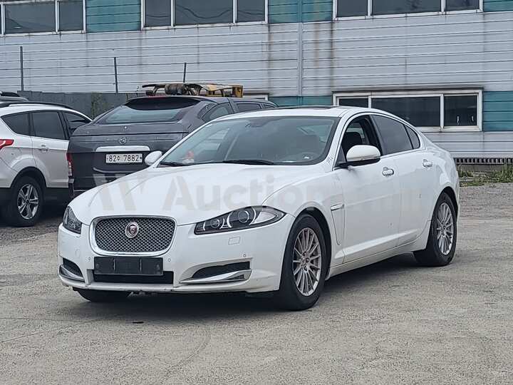 Jaguar XF 2014 — 2