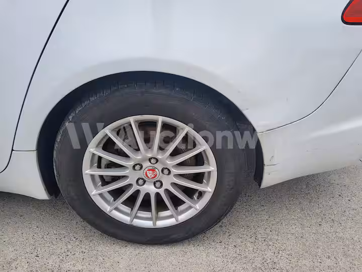 Jaguar XF 2014 — 15