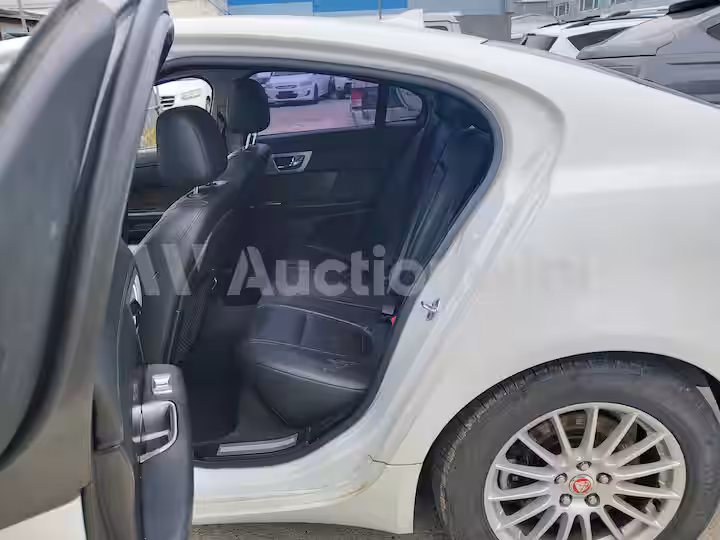 Jaguar XF 2014 — 50