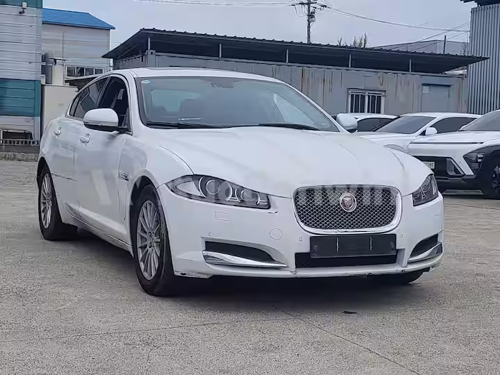 Jaguar XF 2014 — 8