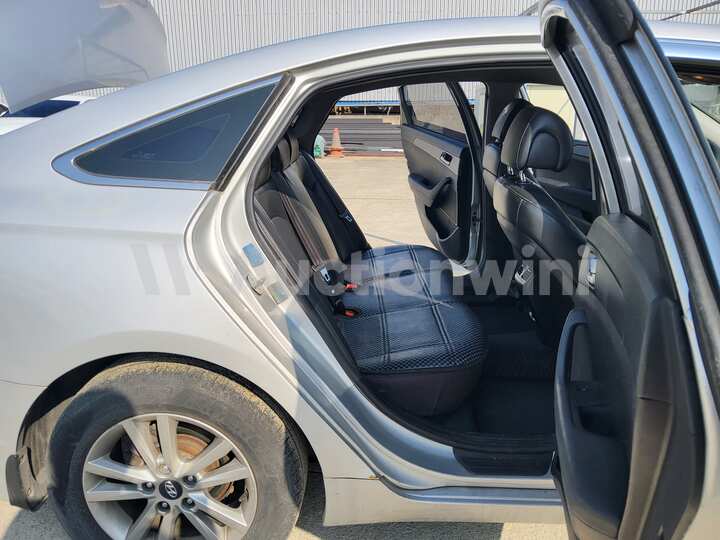 Hyundai Sonata 2016 — 60
