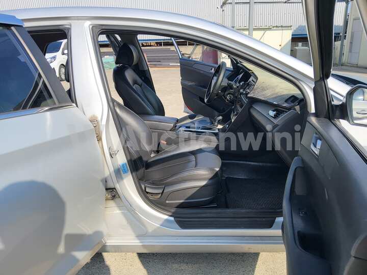 Hyundai Sonata 2016 — 62